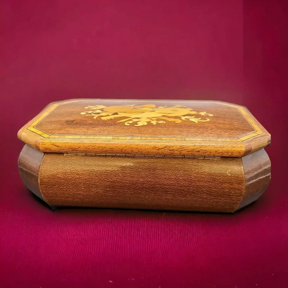 A.Gargiulo & Fannuzzy Sorrento Jewelry Music Box Wood‎ Inlay Guitar ITALY